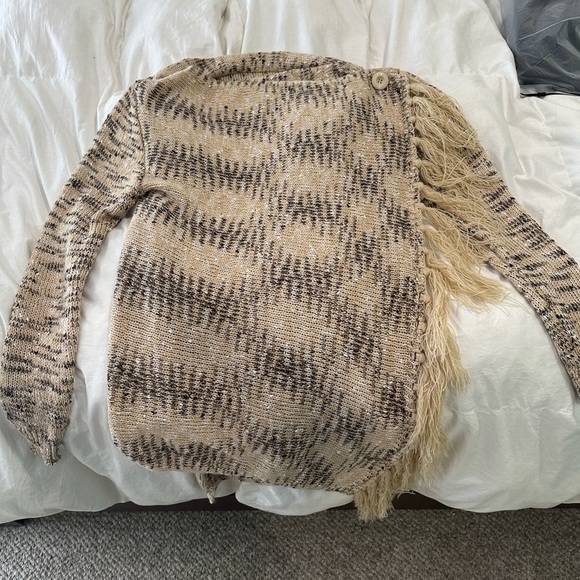 Chic Beige and Brown Cowl Neck Sweater with Fringe - Picture 2 of 8